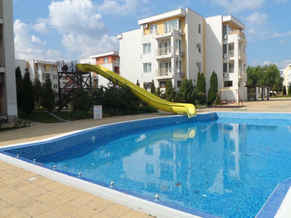 Студия Несебър Форт Клуб Pantai Sunny Luaran gambar